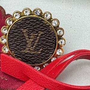 Louis Vuitton Gold and Brown Ring